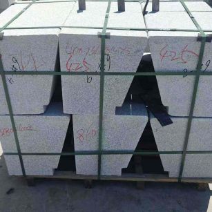 南昌 芝麻白异形坐凳，石凳