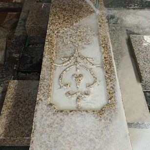 南昌 黄金麻花岗岩异形加工雕刻栏杆大柱