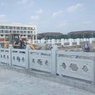 南昌 白麻花岗岩荔枝面河道栏杆