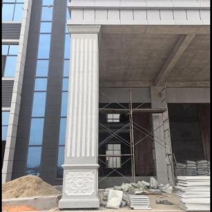 南昌 芝麻白光面花岗岩门楼大柱（罗马柱）配雕花底座