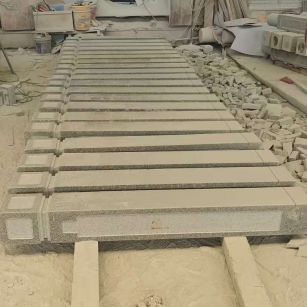 南昌 芝麻白异形加工雕刻-栏杆大柱，方柱