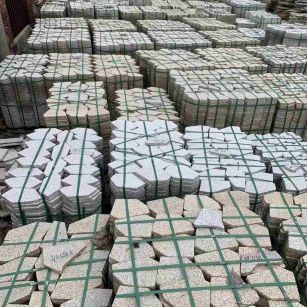 南昌 黄金麻白麻花岗岩荔枝面地铺石(冰裂纹)