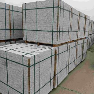 南昌 白麻花岗岩石材荔枝面地铺石（300*600*50）