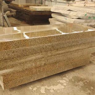 南昌 黄金麻栏杆料半成品加工中