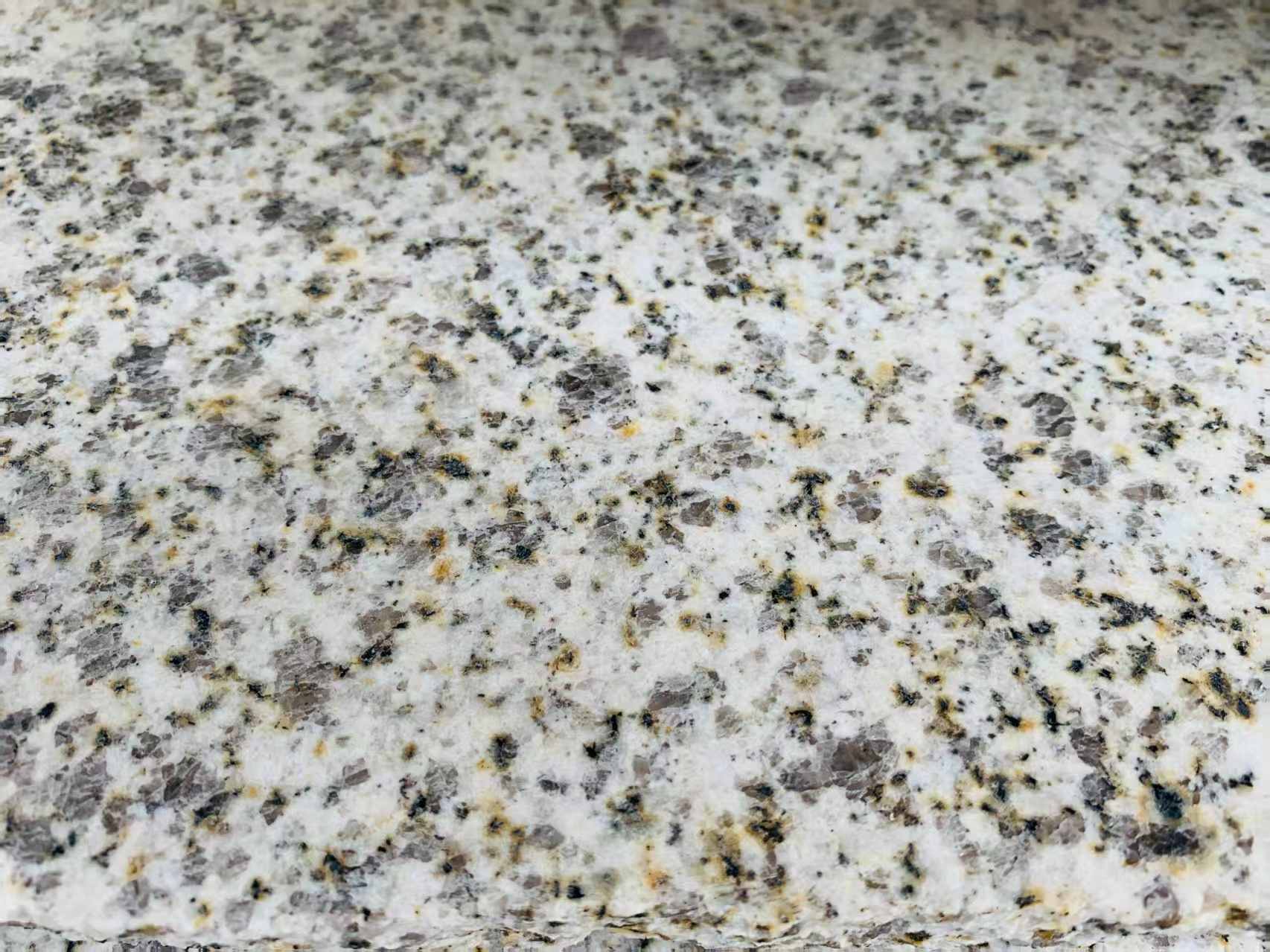 南昌 黄金麻花岗岩石材浅黄光面