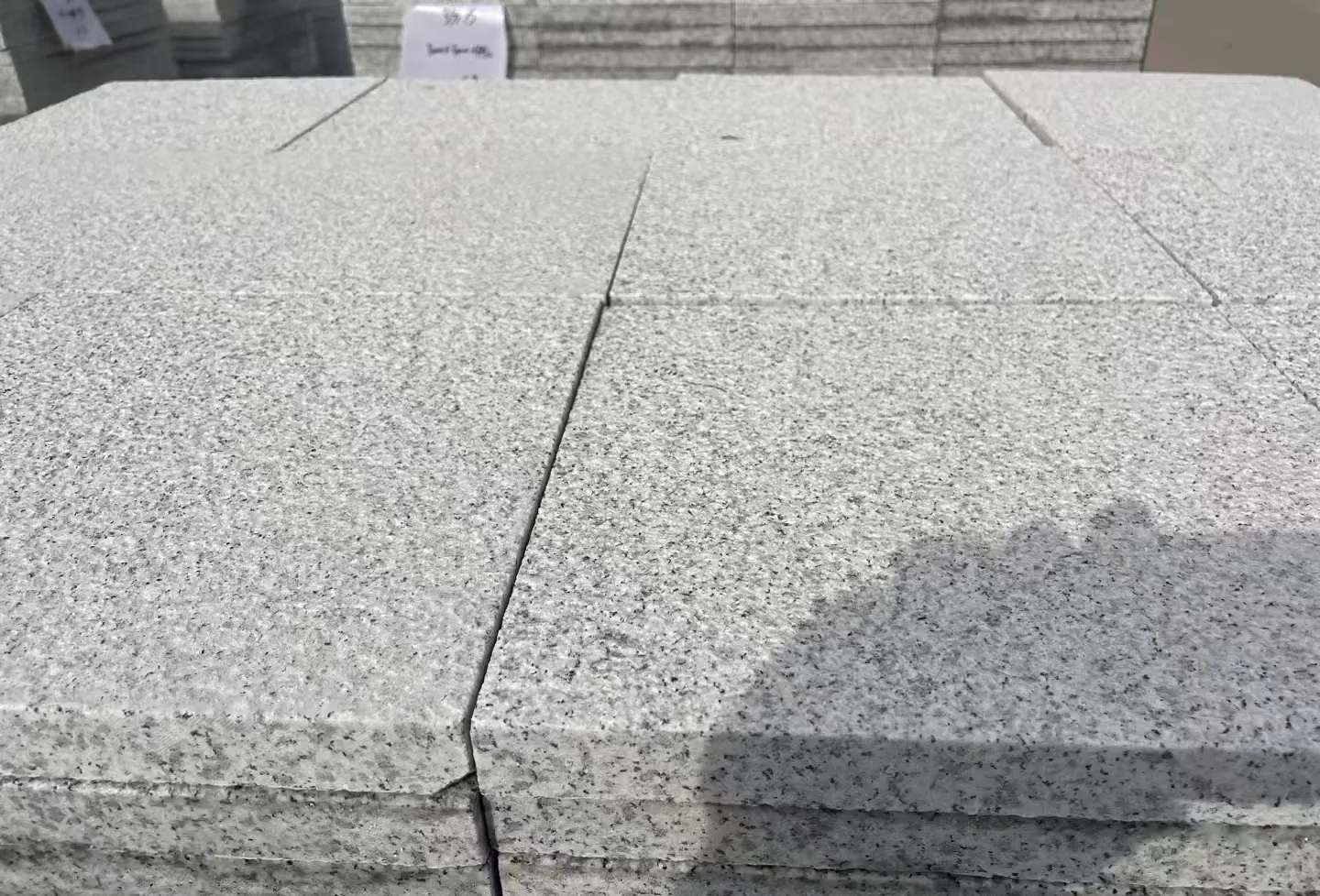 南昌 白麻花岗岩石材推荐 荔枝面地铺石