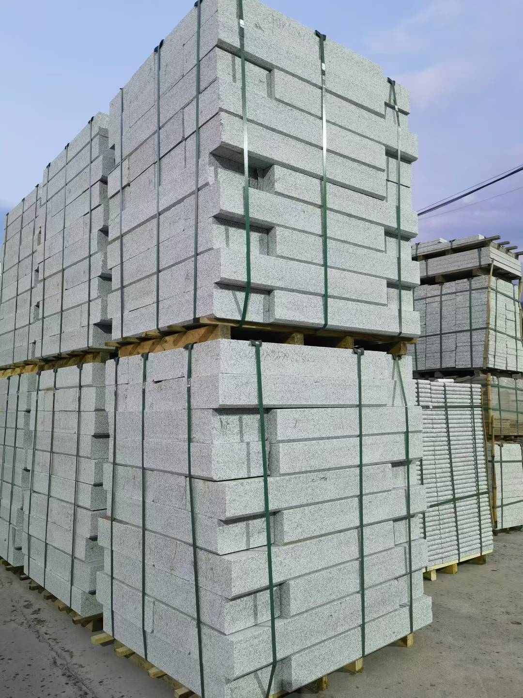 南昌 芝麻白花岗岩路沿石，路缘石，路肩石，道牙，立缘石，马路牙子，街沿石，侧石等