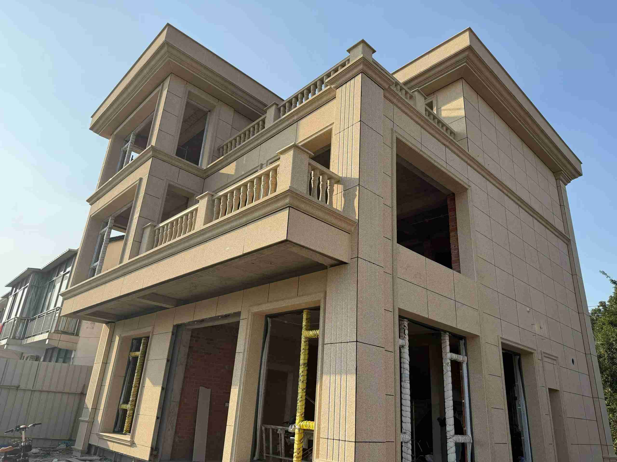 南昌 黄金麻花岗岩石材荔枝面外墙干挂效果展示