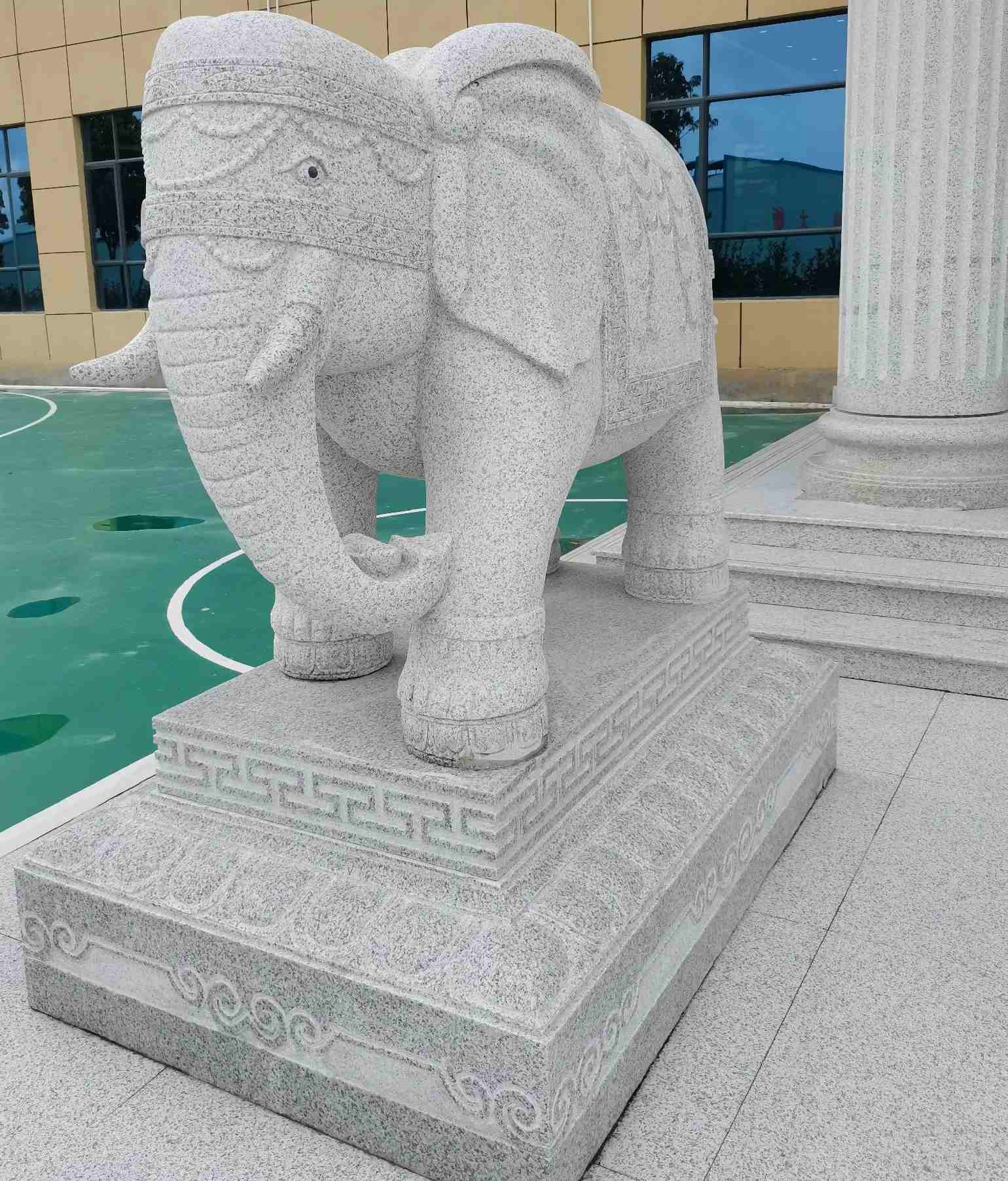 南昌 白麻花岗岩动物异形石雕-大象