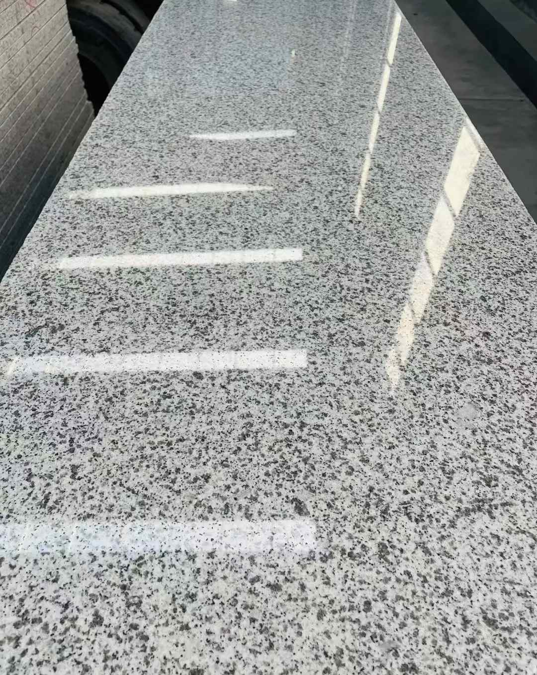 南昌 白麻花岗岩光面毛板