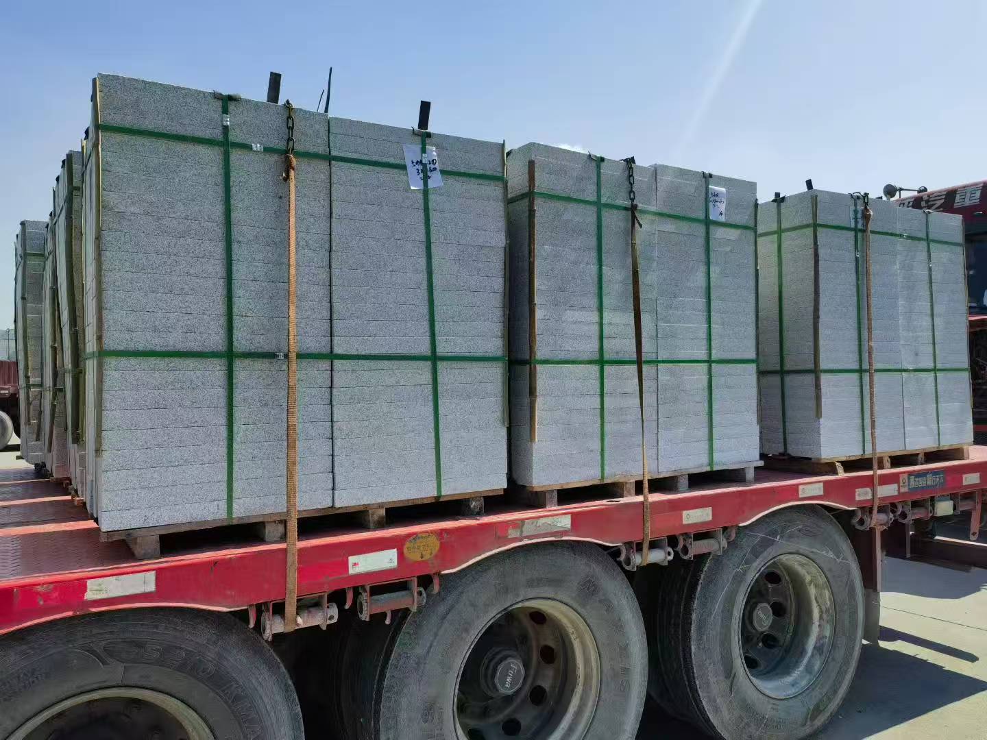 南昌芝麻白花岗岩出货日常地铺石