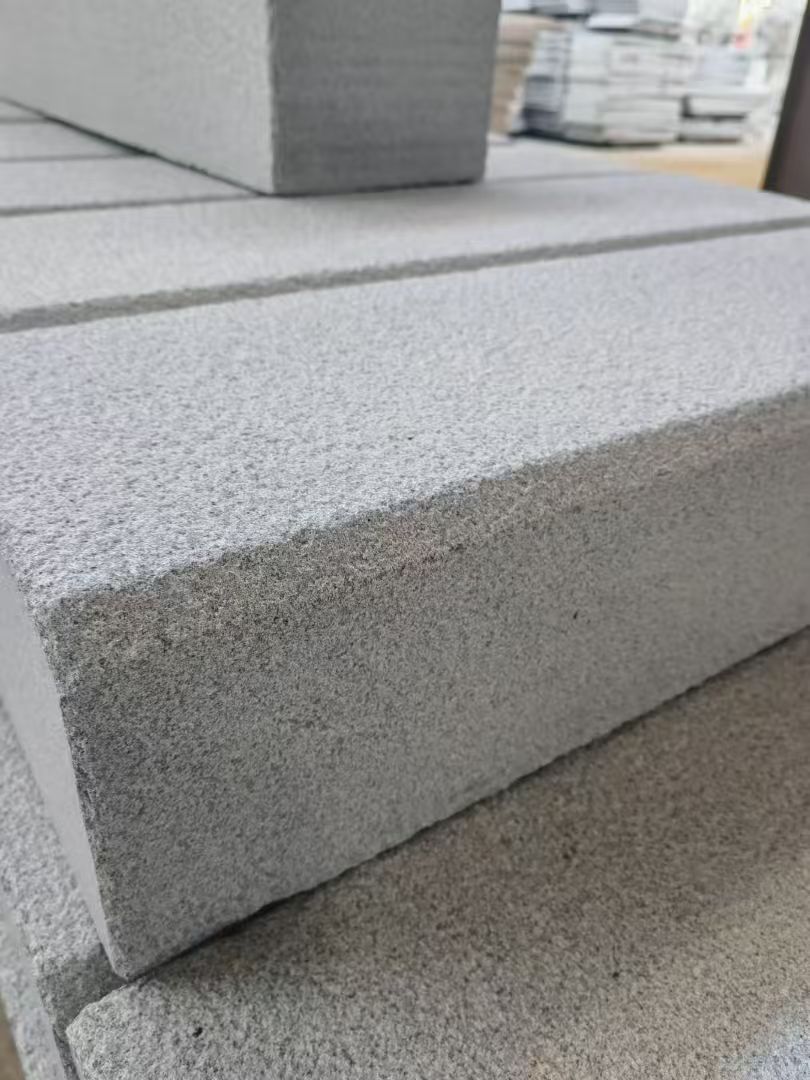 南昌 芝麻灰荔枝面路沿石